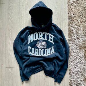 UNC North Carolina Tar Heels Hoodie Pullover Adult Size Large Blue NCAA